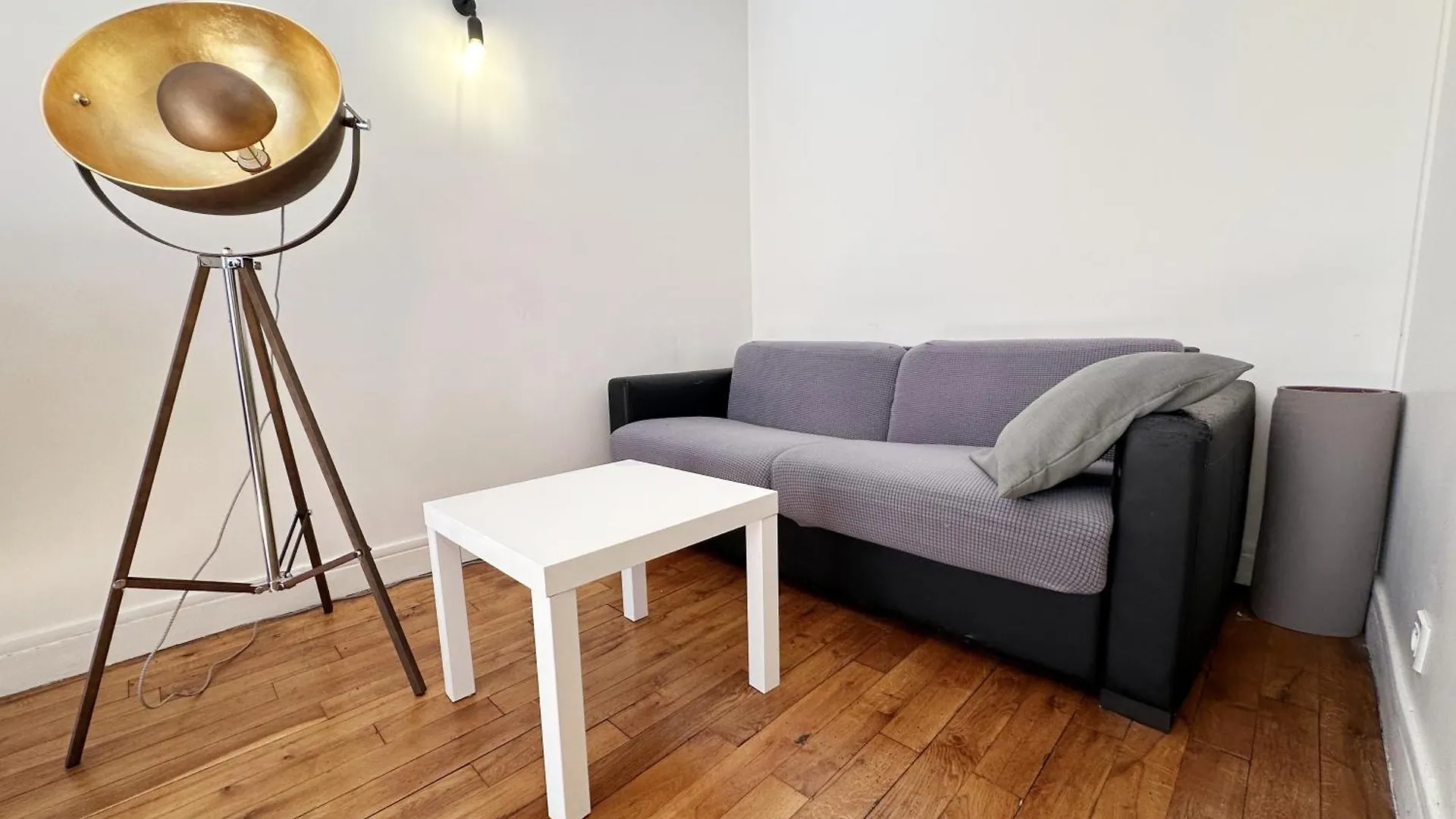 T2 With Stunning Balcony 55M2 Paris 17 Apartman 0*,