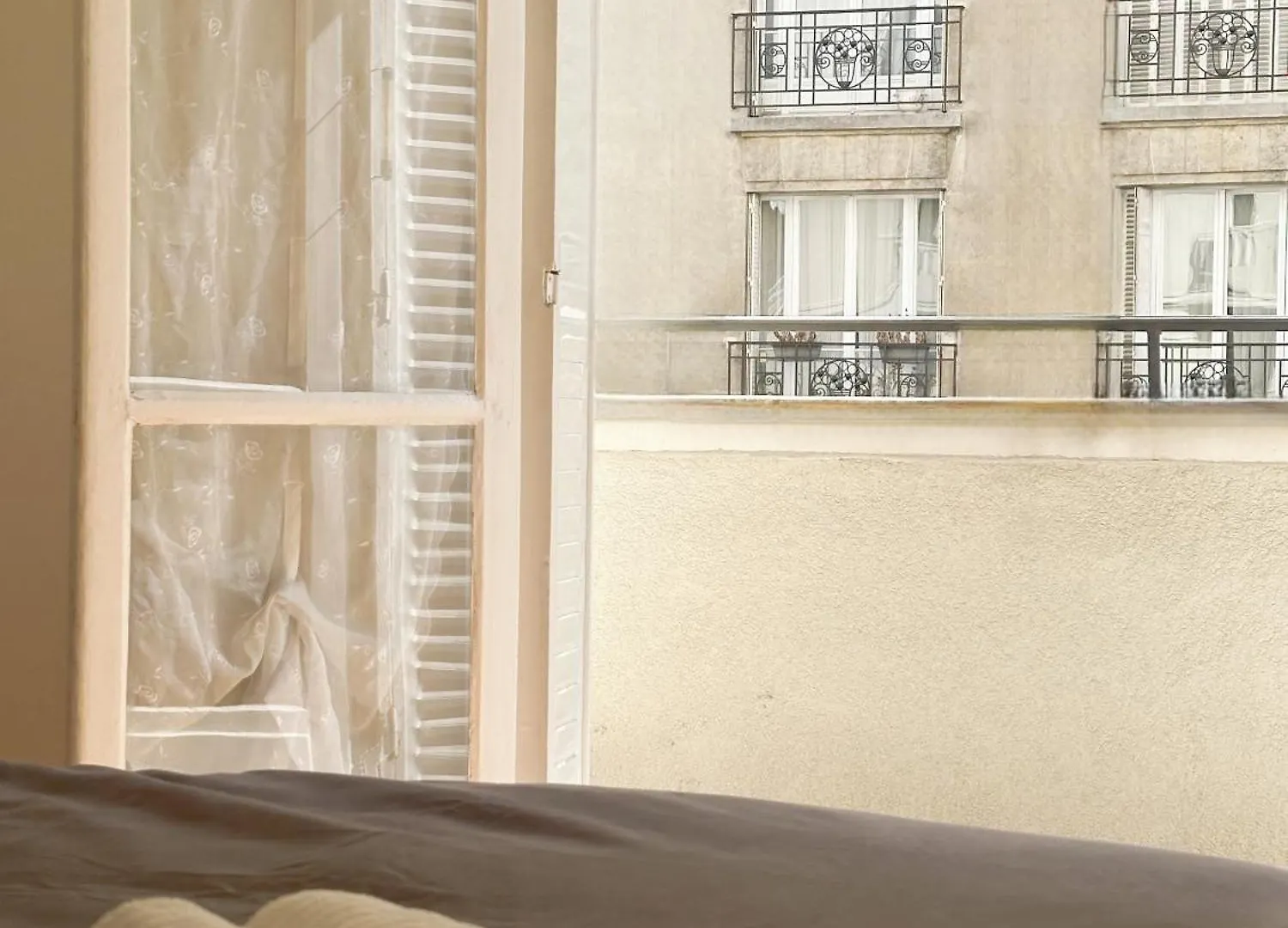 T2 With Stunning Balcony 55M2 Paris 17 Apartment